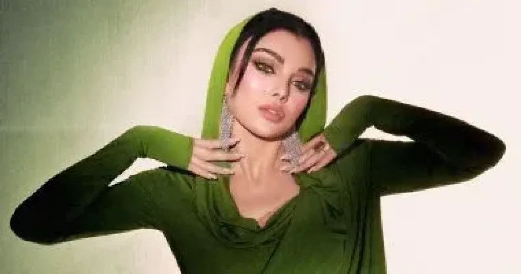 هيفاء وهبى تتألق بإطلالة خضراء أنيقة فى عيد الفطر