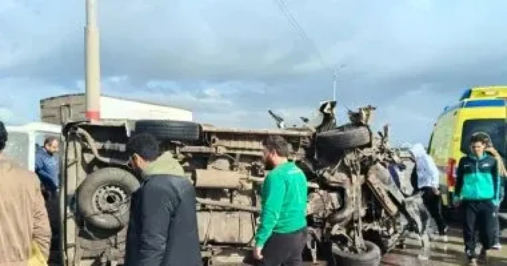 مصرع فتاتين وإصابة 3 أشخاص فى حادث انقلاب سيارة بكفر الشيخ