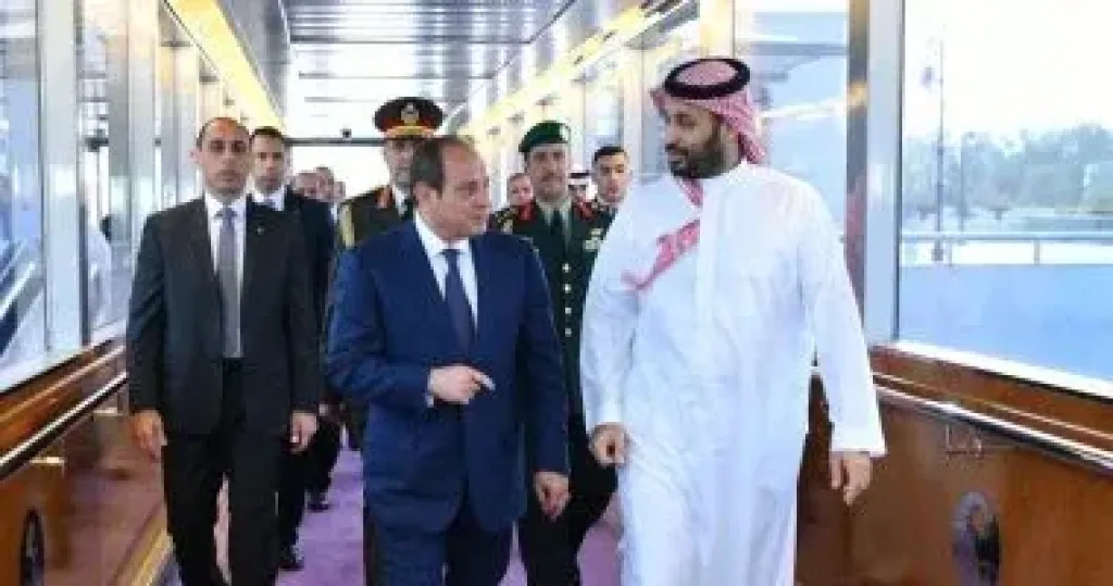 الرئيس السيسى يلتقى ولى العهد السعودى ويؤكد دعم مصر أمن واستقرار المنطقة