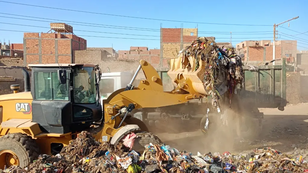 محافظ أسيوط: تكثيف حملات النظافة بالمراكز صباحًا ومساءً خلال أيام عيد