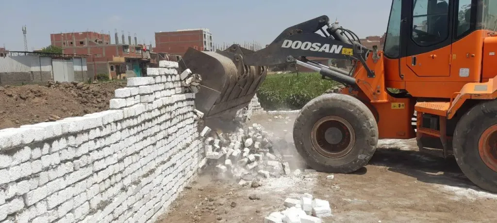 منال عوض: مركز سيطرة الشبكة الوطنية للطوارئ بالوزارة يتابع أعمال تنفيذ الإزالات الفورية في 21 محافظة خلال إجازة عيد الفطر