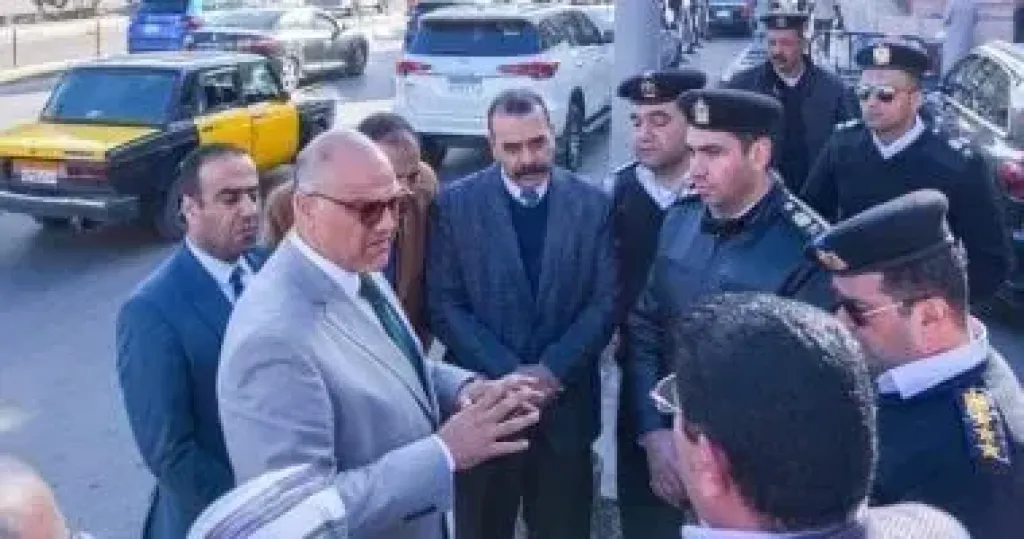 محافظ الإسكندرية يوجه بتكثيف الرقابة على الأسواق والمحال التجارية