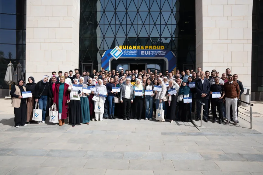 الانتهاء من تدريب 1500 شاب وفتاة بمبادرة رواد مصر الرقمية