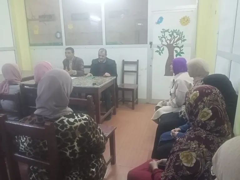 ندوة عامة حول عمل المرأة بأسيوط