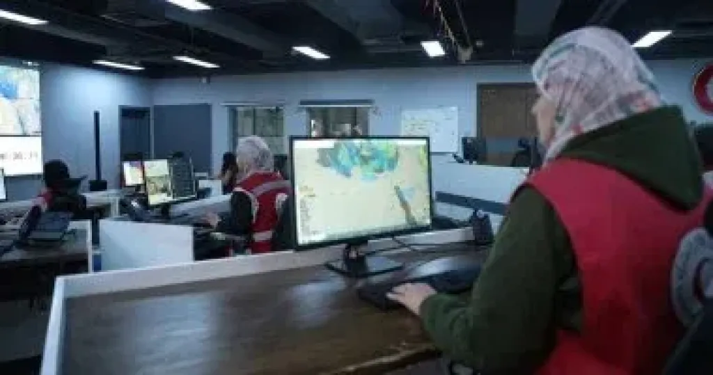 الهلال الأحمر يرفع درجة الاستعداد القصوى لمواجهة تقلبات الطقس الشديدة