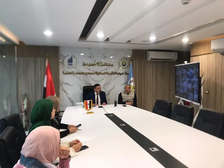 محافظ أسيوط: غرفة العمليات المركزية في انعقاد دائم لمتابعة حالة الطقس