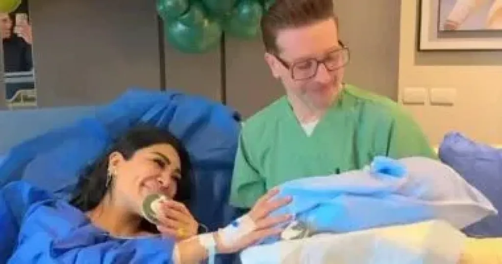 على صوت دق الهون.. سالي عبد السلام تحتفل بمولودها الأول هارون