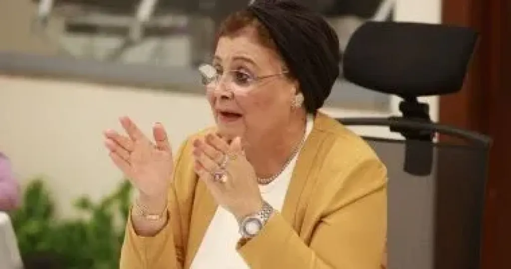 نائب وزير الصحة تبحث تطوير خدمات القبالة فى المؤتمر الدولى بنيروبى