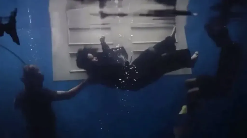 هجوم علي بيلي إيليش بسبب إهدار 250 ألف لتر من الماء