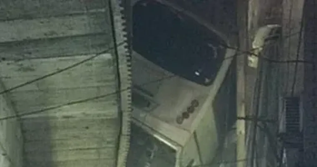 إصابة 5 أشخاص فى حادث انقلاب أتوبيس بمنزل دائرى أحمد عرابى