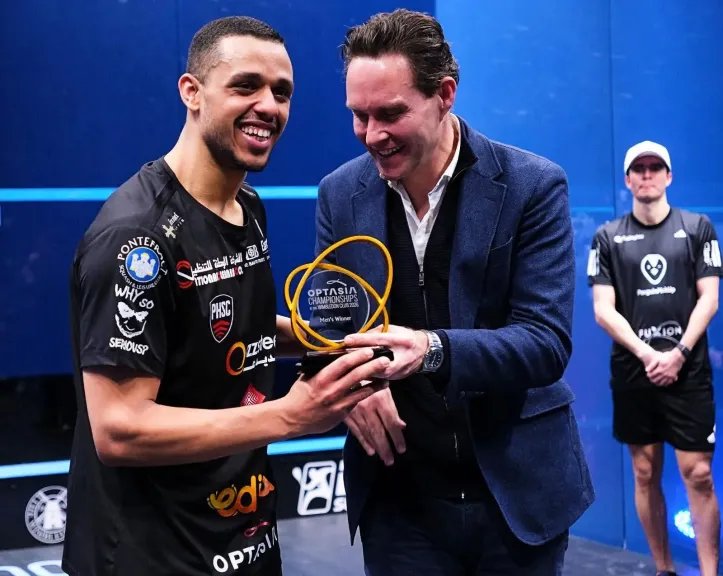 مصطفى عسل يتوج ببطولة أوبتاسيا للإسكواش ويواصل فرض هيمنته العالمية