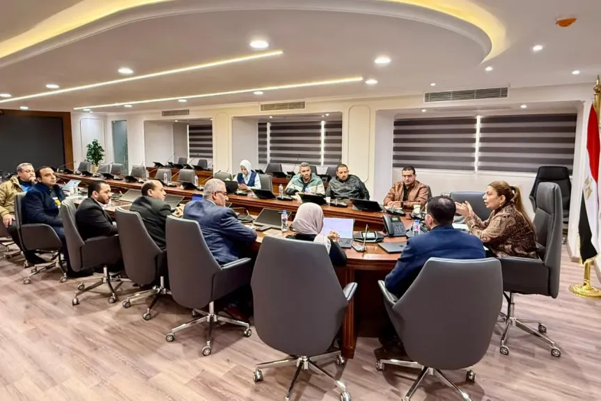 المديرة التنفيذية لصندوق دعم الصناعات الريفية تلتقي ممثلي الجمعيات الأهلية لتنفيذ مشروعات التمكين الاقتصادي”*