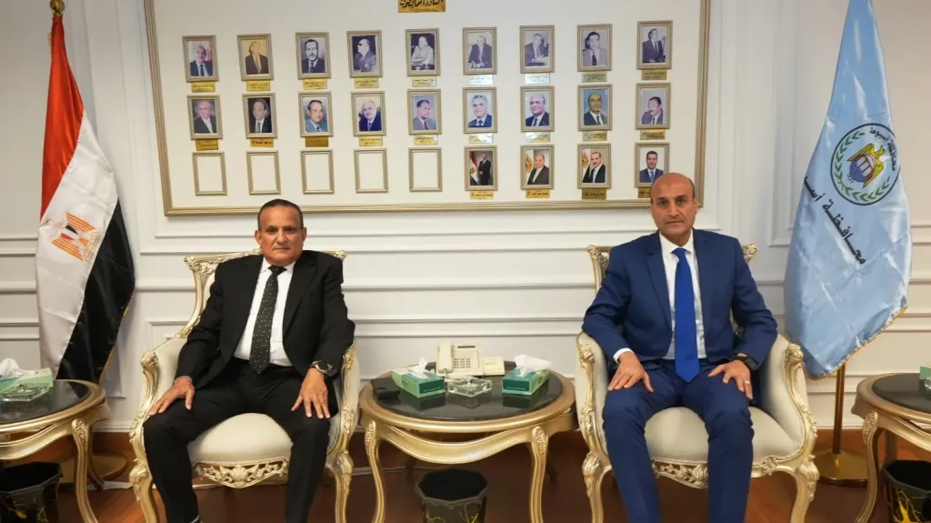 محافظ أسيوط يستقبل وفد نادي هيئة النيابة الإدارية ويؤكد تكاتف المؤسسات