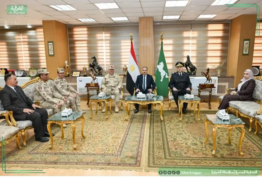 محافظ الشرقية يستقبل مدير جمعية المحاربين القدماء وضحايا الحرب