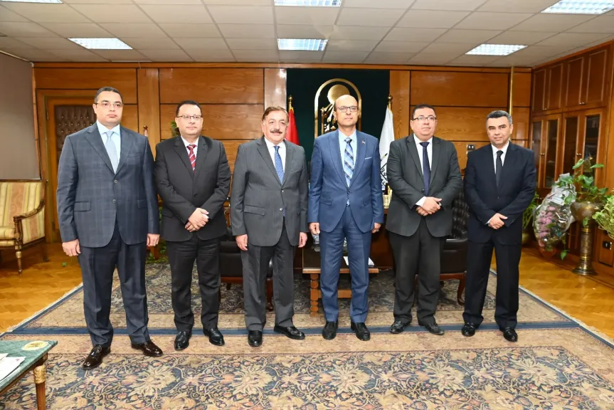 جامعة أسيوط يستقبل وفد محكمة استئناف أسيوط لتعزيز التعاون المشترك