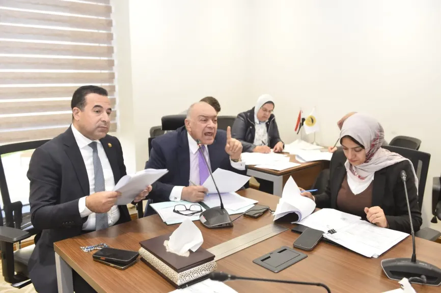 نقل النواب تناقش طلبات إحاطة.. وقرقر يوجه انتقادات للحكومة بسبب ضعف التمثيل