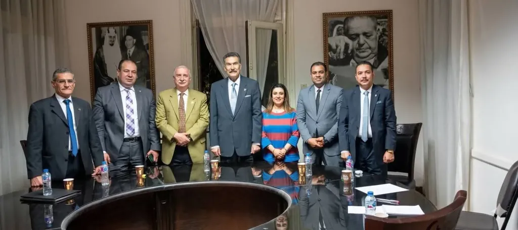 لجنة الدفاع والأمن القومي  بالوفد تبحث تشكيلها الجديد ..وتناقش الأزمات الإقليمية