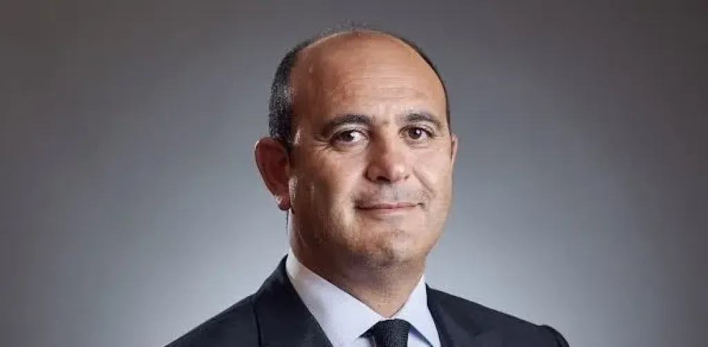 بنك مصر يعلن تعيين عمرو النقلي نائبًا للرئيس التنفيذي لقطاعات الأعمال