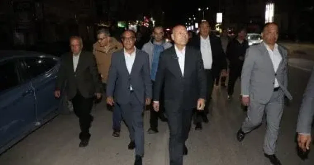 ​لليوم الرابع.. محافظ القاهرة يتابع ميدانياً الالتزام بمواعيد غلق المحال 9 م