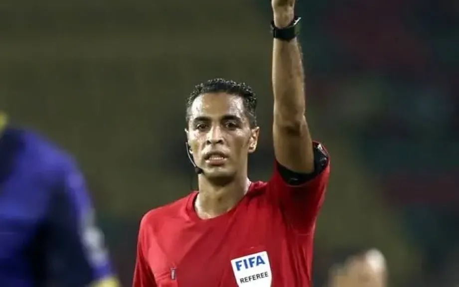 طاقم حكام مصري لقمة العاصمة الجزائري وآسفي المغربى في نصف نهائي الكونفيدرالية