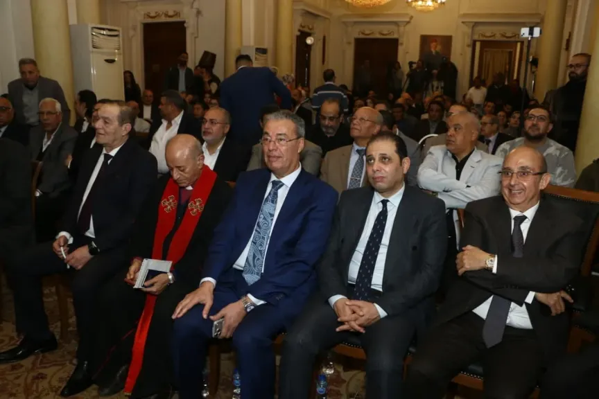 ندوة بالوفد حول دور الشركات المملوكة للدولة في دعم الاقتصاد