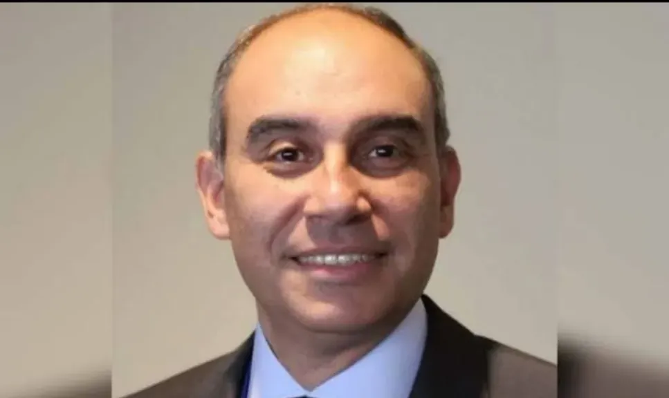 رئيس الأعلى للإعلام يهنئ السفير علاء يوسف بمناسبة تعيينه رئيساً للهيئة العامة للاستعلامات