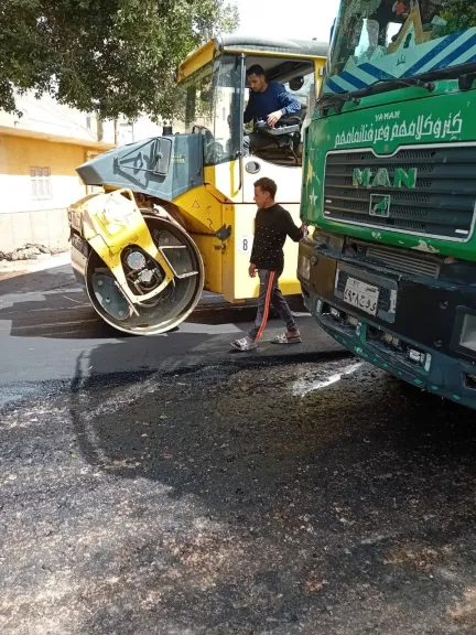 محافظ أسيوط: رصف طريق جسر الطراد بأبنوب ضمن خطة تطوير ورفع كفاءة الطرق