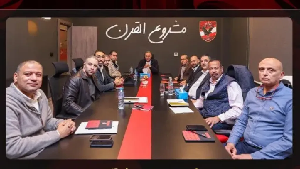 الخطيب يعتمد الدراسات الخاصة بإنشاء أفرع للنادي الأهلي بالمحافظات