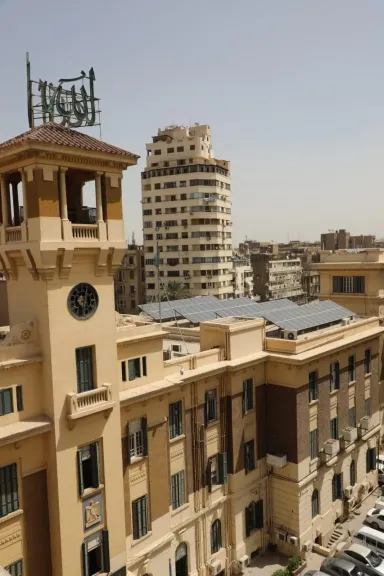 محافظةالقاهرة ترفع كفاءة وصيانة ٢٥ محطة للطاقة الشمسية بالديوان العام والأحياء لتوفير الطاقة فى ظل الظروف الراهنة