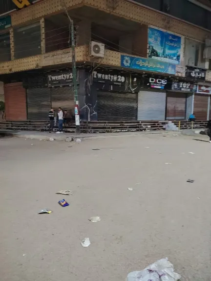 محافظ أسيوط: تشميع وغلق 35 محلًا تجاريًا خالفوا قرارات الغلق خلال حملات