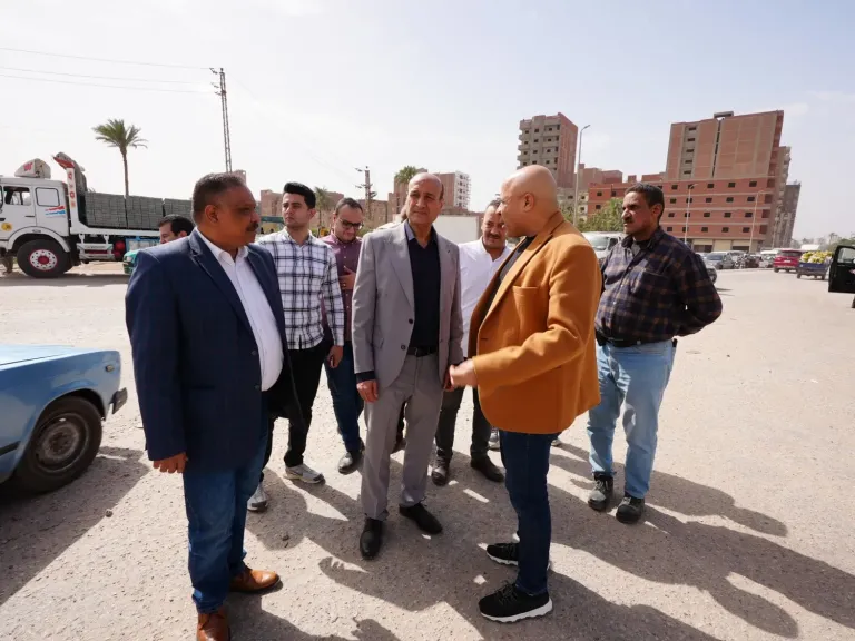 محافظ أسيوط يتفقد رفع كفاءة محيط مزلقان المعلمين بمطلع كوبري أسيوط