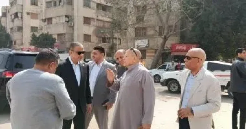 محافظ الجيزة يستمع لشكاوى المواطنين.. وتوجيهات حاسمة بتكثيف جهود النظافة