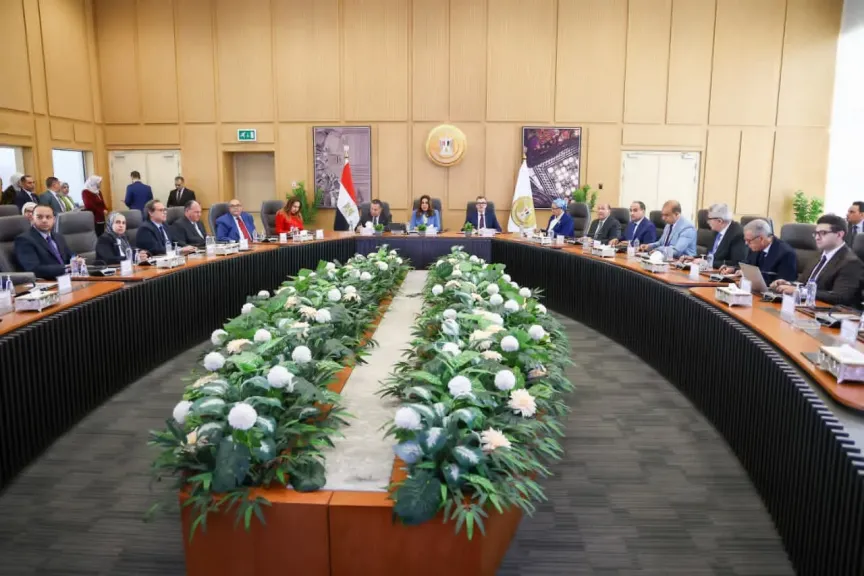 وزراء التعليم العالي والتنمية المحلية والتخطيط يطلقون المرحلة الرابعة للمبادرة الوطنية للمشروعات الذكية الخضراء