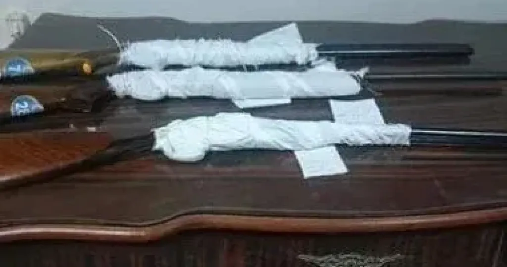 ضبط سيارة ملاكى بداخلها كمية من الأسلحة النارية فى قنا