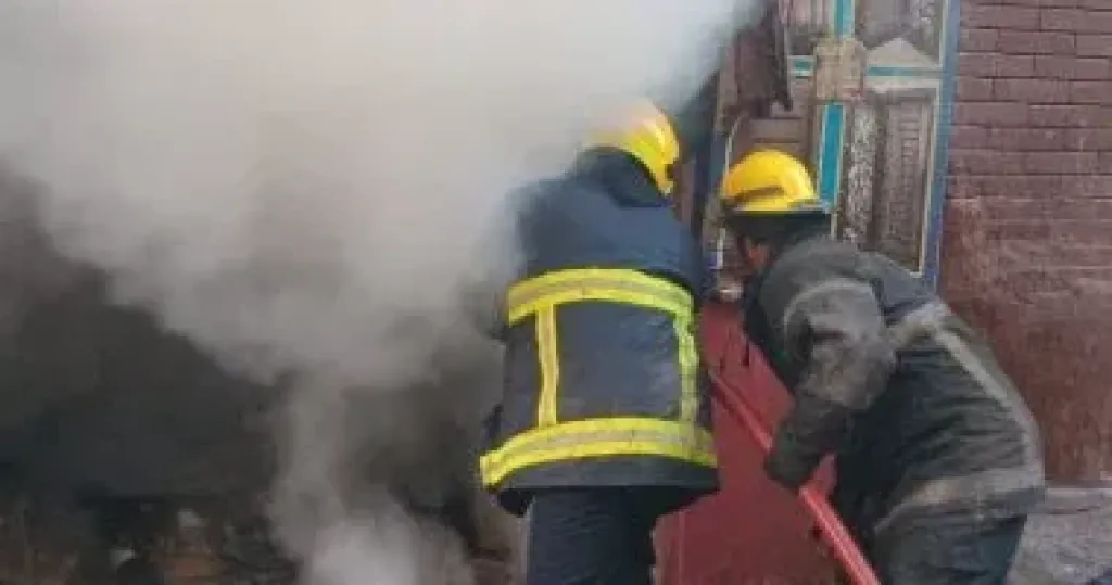 السيطرة على حريق بمصنع لصناعة المسلى بإحددى قرى المنيا