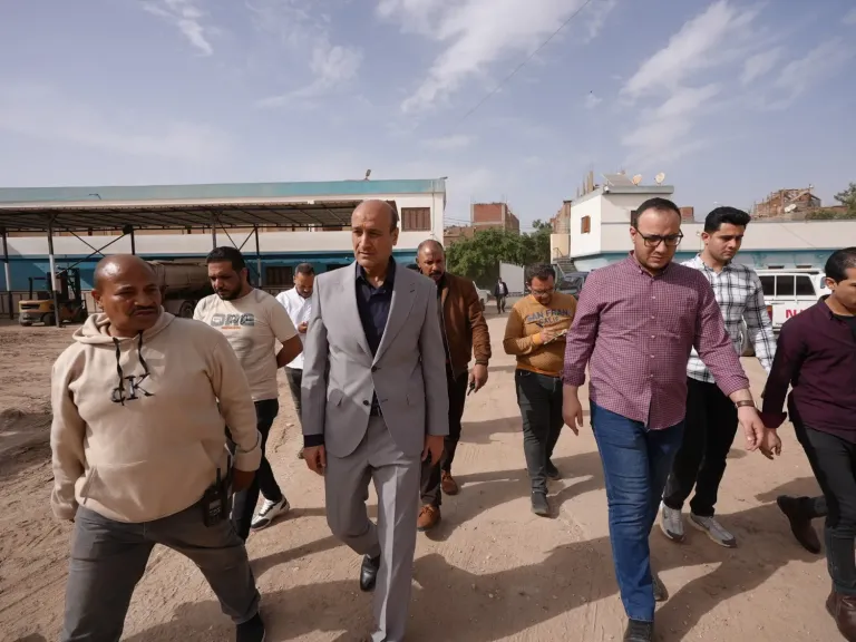 محافظ أسيوط يتفقد وحدة الإنقاذ والتدخل السريع ويوجه بإصلاح المعدات