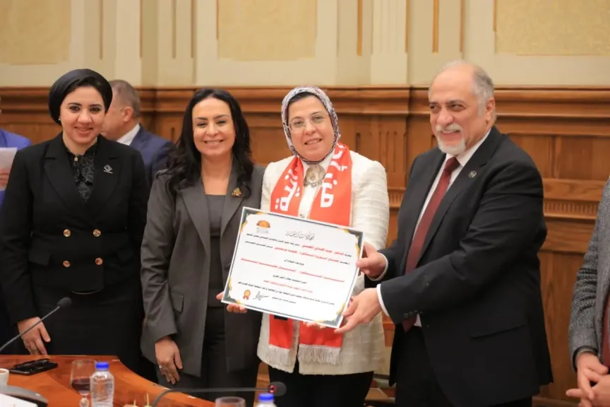 مايا مرسي أمام ”تضامن الشيوخ”: خطة شاملة لمواجهة تداعيات الأزمات الإقليمية وتعزيز الدعم الإنساني لغزة