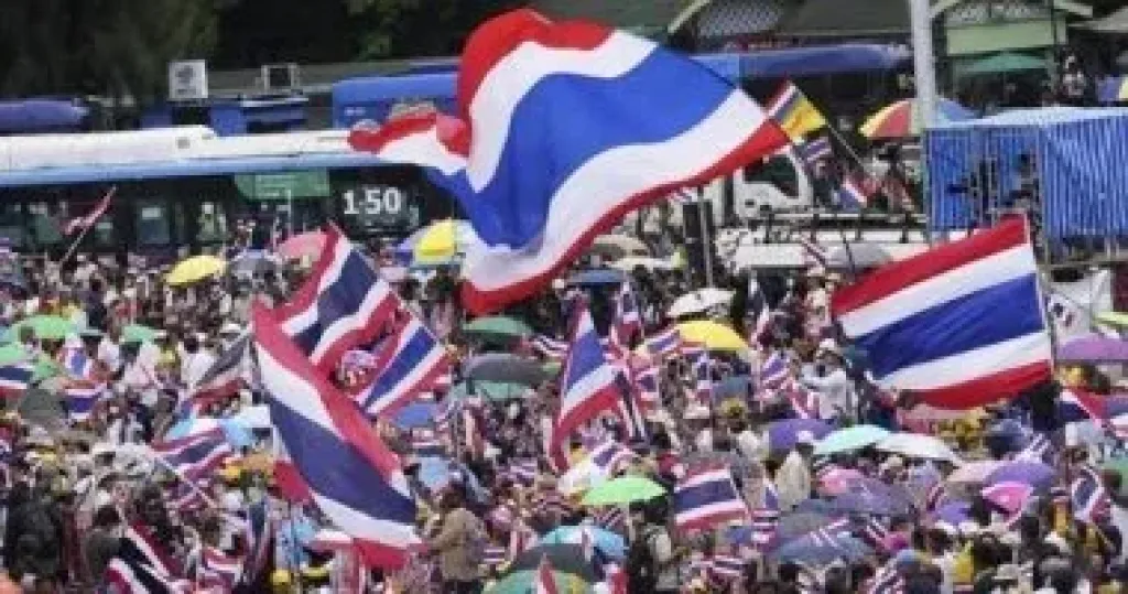 رئيس وزراء تايلاند يدعو لترشيد استهلاك الطاقة