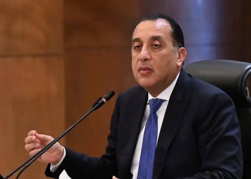 رئيس الوزراء يتابع الموقف المالي لهيئة الشراء الموحد وسداد مستحقات الشركات