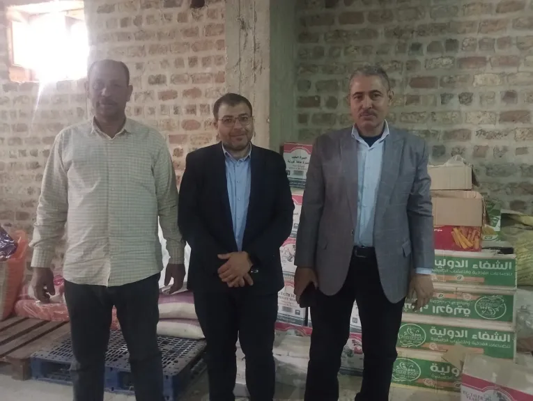 محافظ أسيوط: ضبط مصنع مخالف والتحفظ على 2056 منتجًا غذائيًا