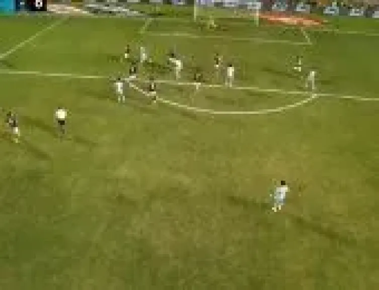 هدف مميز لـ فخري لاكاي يمنح سيراميكا التقدم أمام الأهلي