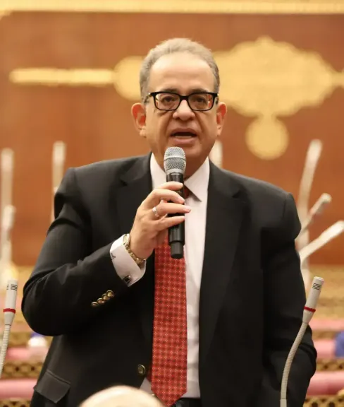 رئيس برلمانية الوفد: وقف اطلاق النار بين امريكا وايران فرصة لانقاذ المنطقة