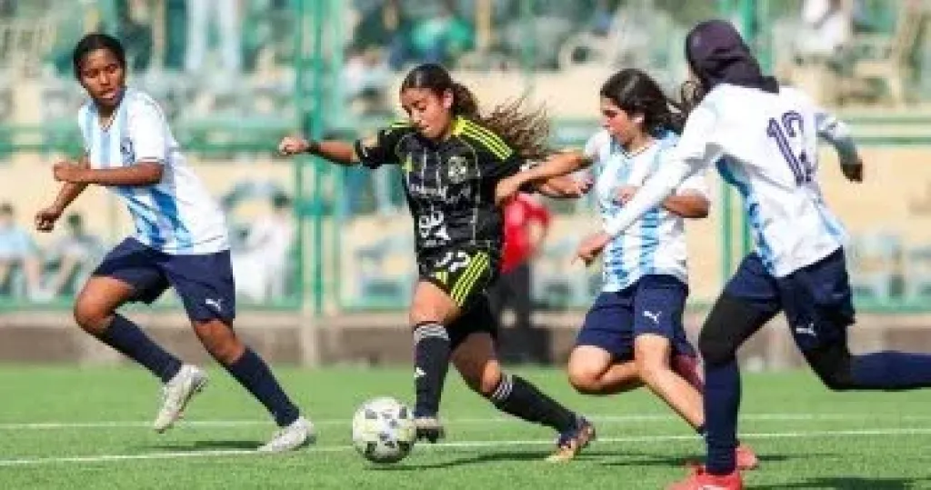 الأهلى يهزم بيراميدز 12-0 في دوري الكرة النسائية