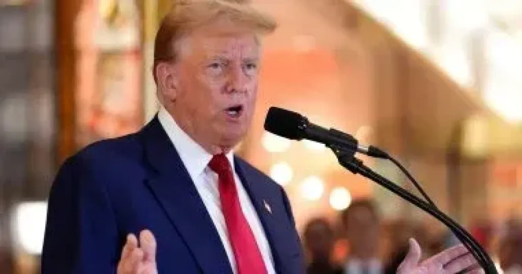 ترامب يهدد إيران بإطلاق نار أقوى وأكبر حال عد الالتزام بـ «الاتفاق الحقيقي»