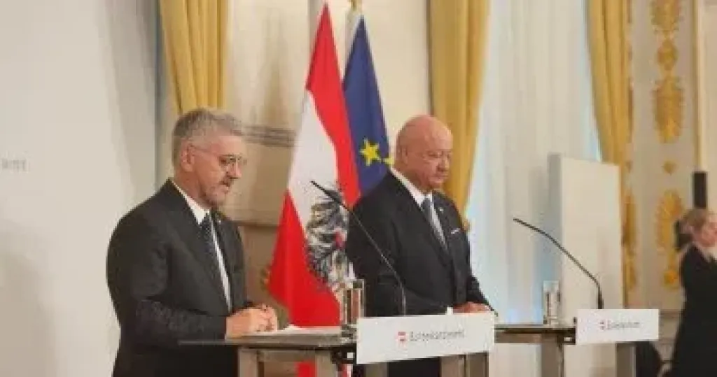 مستشار النمسا: فيينا جاهزة لاستضافة مفاوضات السلام الشامل ونرحب بـ ”هدنة إيران”