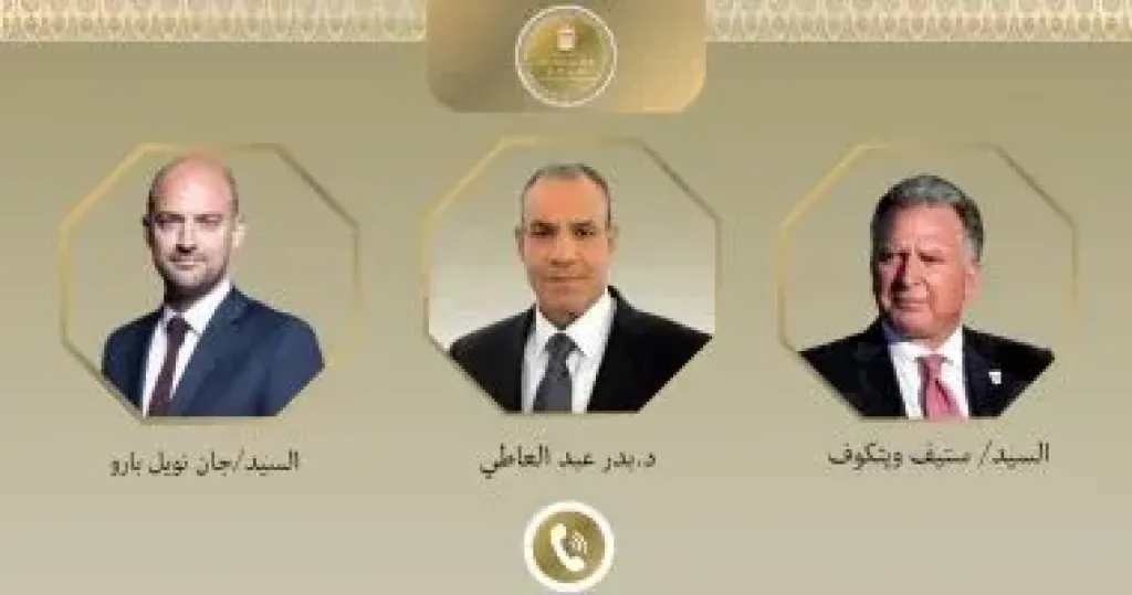 وزير الخارجية يبحث مع نظيره الفرنسى وستيف ويتكوف جهود التهدئة الإقليمية