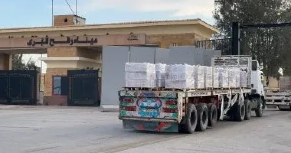 الممثل السامى فى غزة يؤكد دخول 602 شاحنة مساعدات إلى القطاع