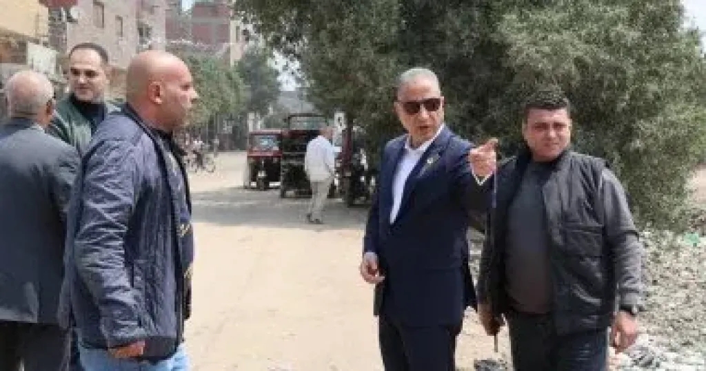 محافظ الجيزة يتفقد الحالة العامة للنظافة.. ويوجه بكمائن لضبط إلقاء المخلفات