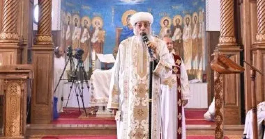 البابا تواضروس الثانى يصل الكاتدرائية المرقسية بالعباسية لترؤس قداس عيد القيامة