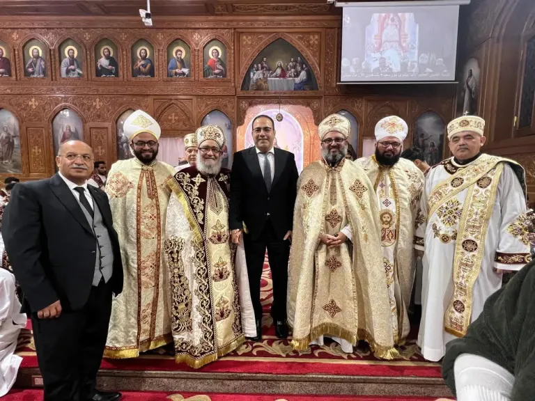 أمين  المصريين بالخارج بمستقبل وطن مهنئا  الأقباط : سنظل نسيجا واحدا نقف صفا واحدا خلف القيادة السياسية